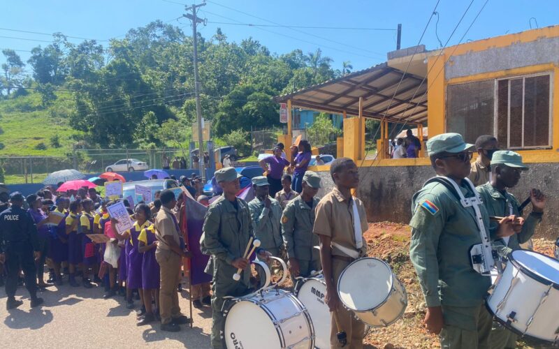 Albion Primary students march for peace