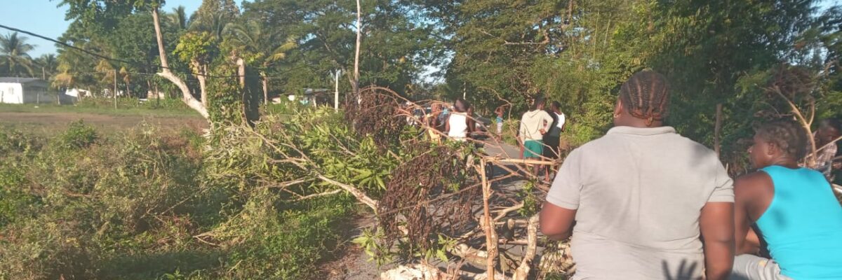 Residents and taxi operators protest poor road in Hartford Westmoreland