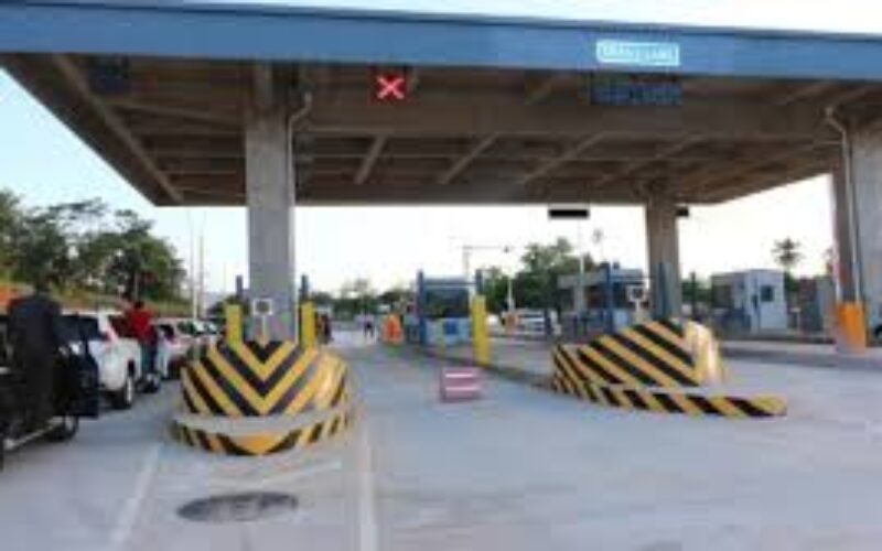 Toll-free access to the North-South Highway extended until 9 P.M. today