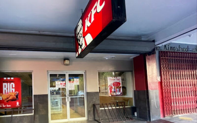 Gunmen rob KFC Restaurant in Downtown Kingston, taking over $100,000