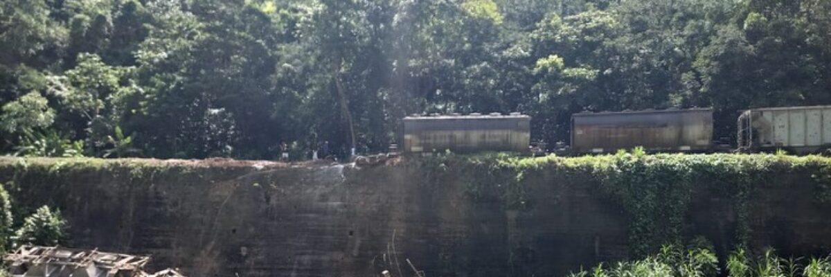 Bog Walk Gorge remains closed following the derailment of a Windalco bauxite train yesterday