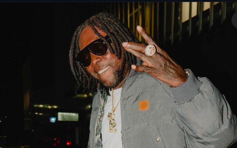 Vybz Kartel sends strong message to students