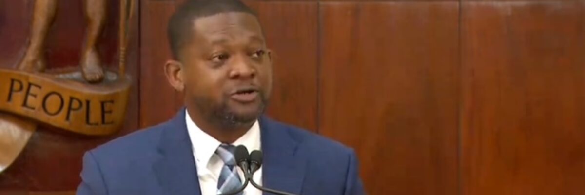 100 shelters remain open housing more than a thousand people