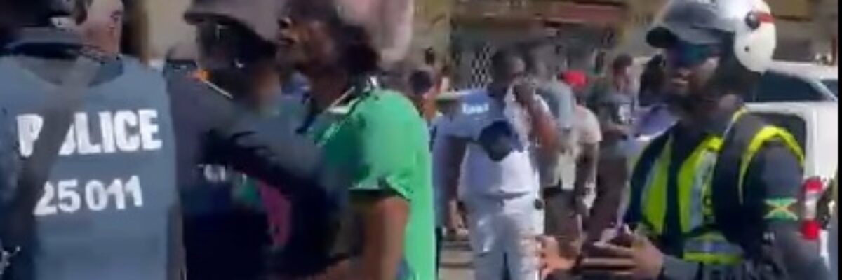 Four taxi operators arrested following clash with cops