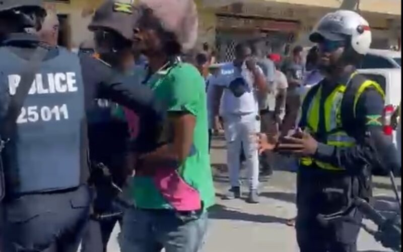 Four taxi operators arrested following clash with cops