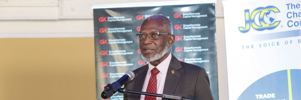 Consumer confidence rose by 5.7% while business confidence fell by 6.5% over last quarter of 2025