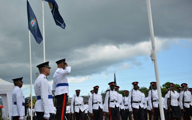 More than 150 police officers awarded medals of honor for long service and good conduct 