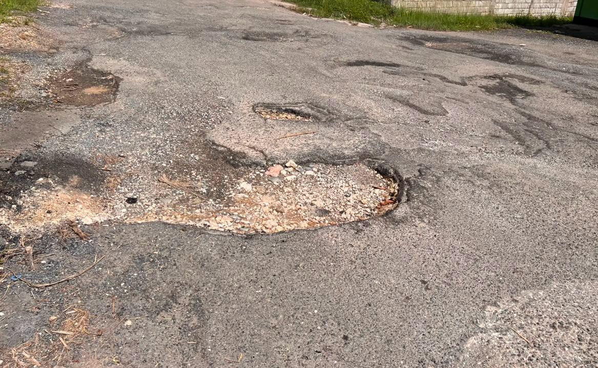 Residents and taxi operators are staging a protest over poor road conditions in Back Pasture and Point Hill in St. Catherine