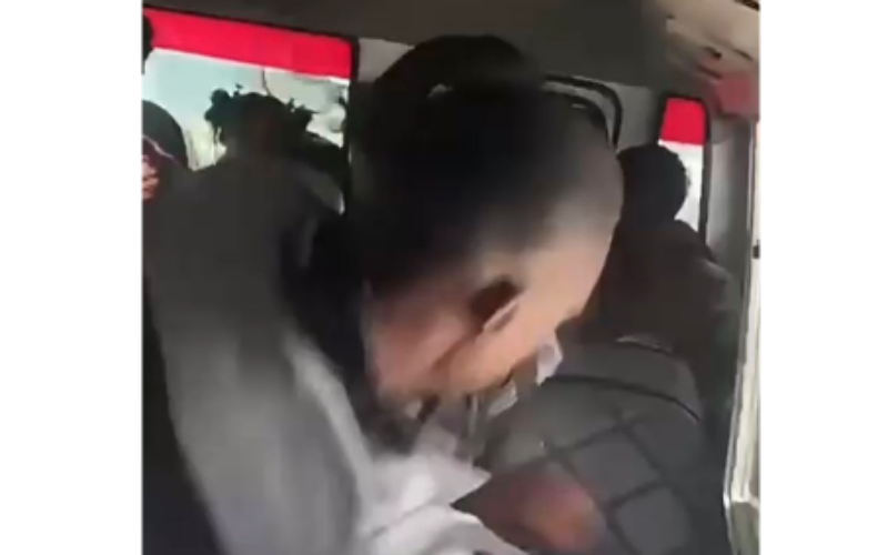 Bus conductor who allegedly assaulted female students on bus now in police custody