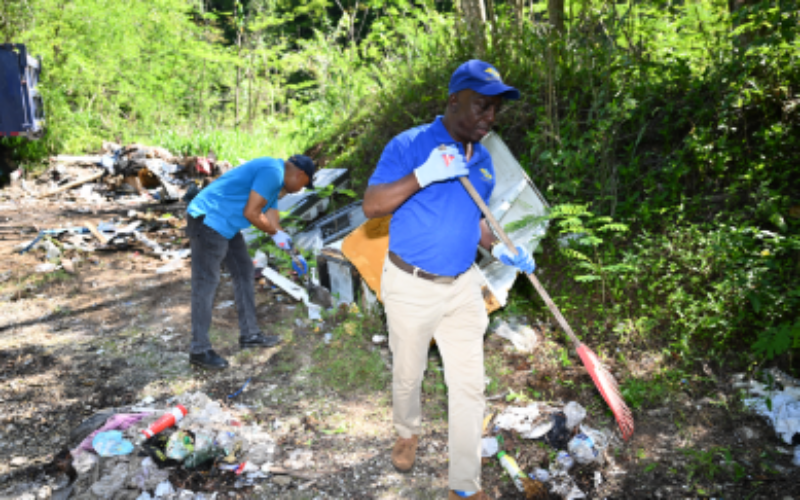 NSWMA clears town centres and main thoroughfares of garbage after Christmas and New Year holidays