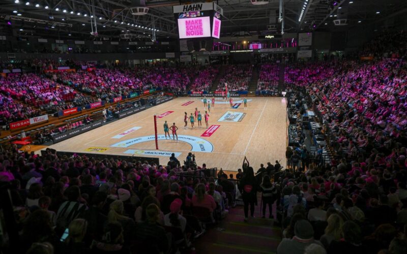 Defending champs Adelaide Thunderbirds make back to back Suncorp Super Netball League final appearance