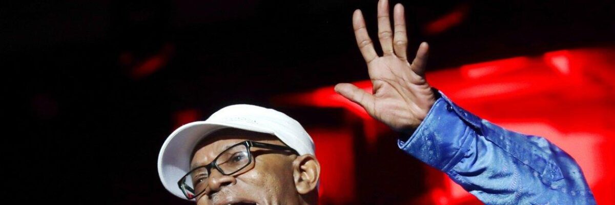 Beres Hammond warns fans after Facebook hack