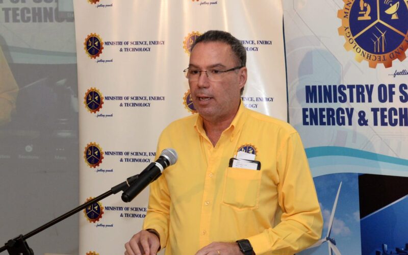 JUTC will re-adjust its service in Ocho Rios if PPV operators provide unfair /unreliable service to commuters -Vaz