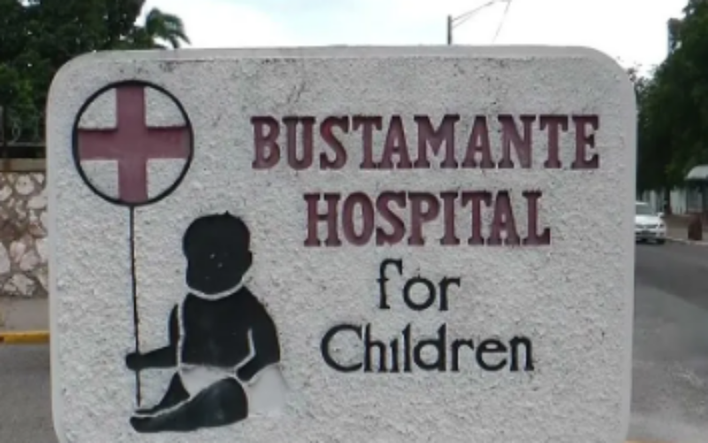 Opposition criticizes Health Ministry’s response to negligence allegations in death of 4 y/o at Bustamante Hospital