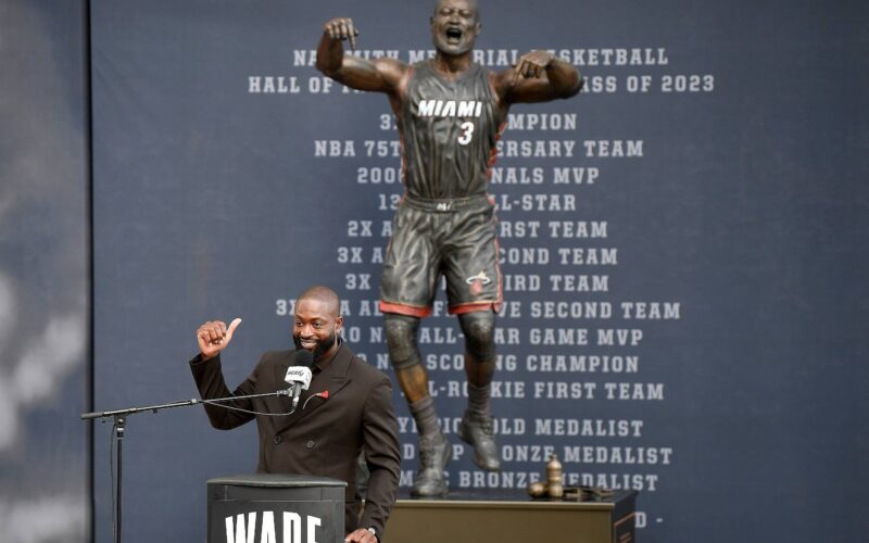 Three time NBA champion Dwyane Wayde honoured by the Miami Heat with a statue 