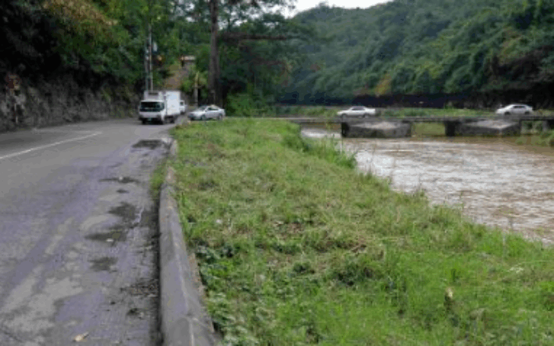 Bog Walk Gorge reopens after train derailment; JPS reports widening power outages in St. Catherine