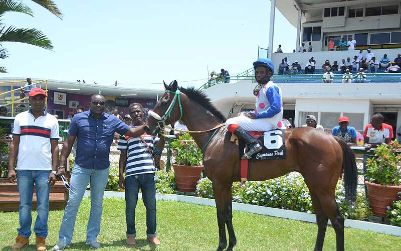Grooms  at  Caymanas  Park to  benefit  from  a  1 million  dollar  initiative  unveiled by  Supreme Ventures