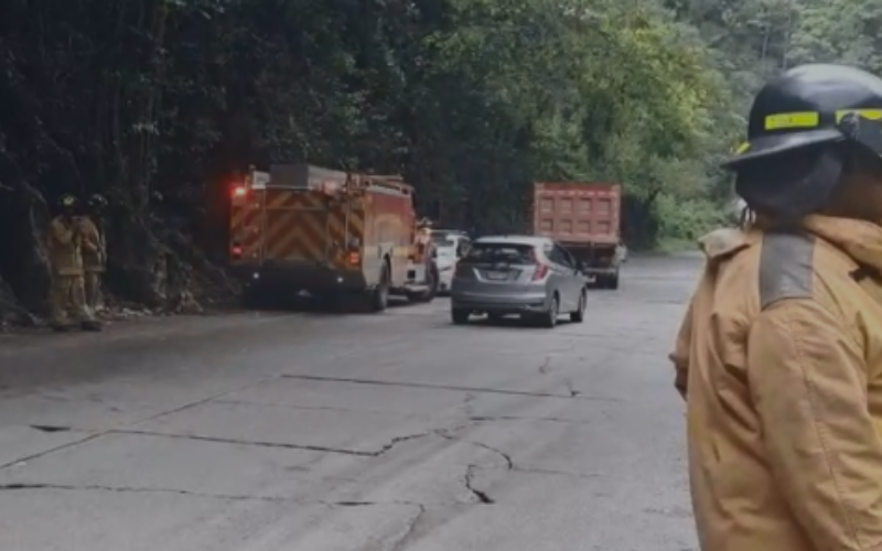 Search underway for missing teen after a motor truck plunged into the Rio Cobre