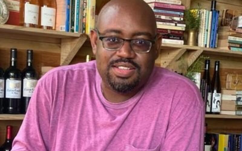 Experienced  Sports  Journalist  Donald  Oliver is  dead