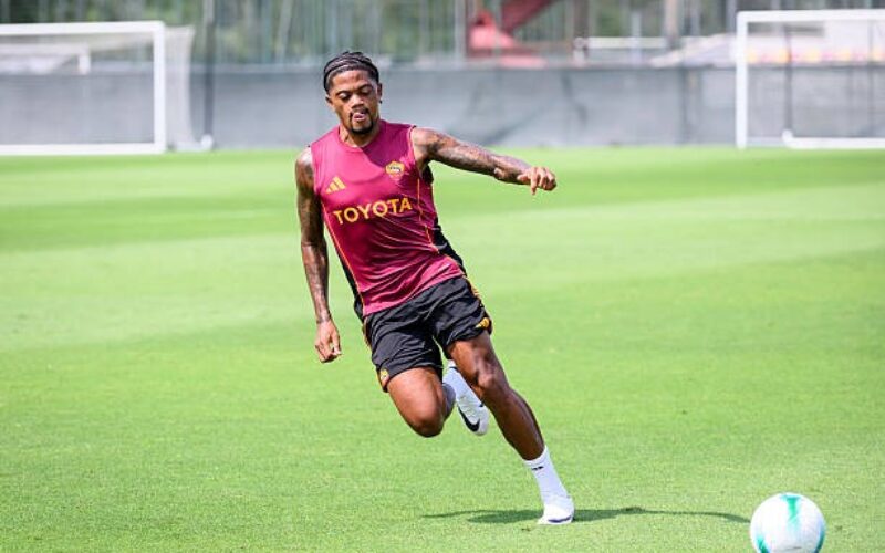 Leon Bailey sidelined for four weeks after thigh injury at Roma