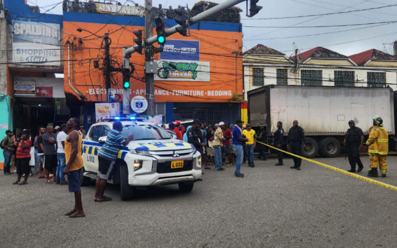 Four gunmen detained and four firearms seized following shootout and hostage situation in Spalding Clarendon