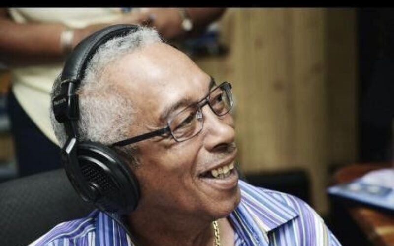 Veteran Broadcaster Alan Magnus has died