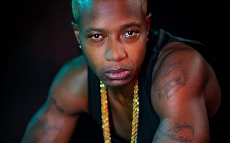 Razor B  pays respect to medical professionals