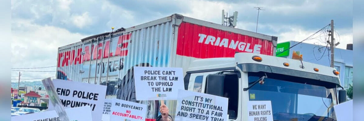 JFJ stages protest in HWT today calling for increased accountability in police force; cop supporters stage counter protest