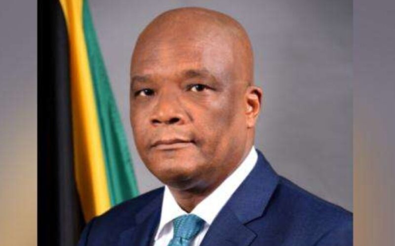 JLP mourns passing of Deputy Treasurer Leslie Campbell