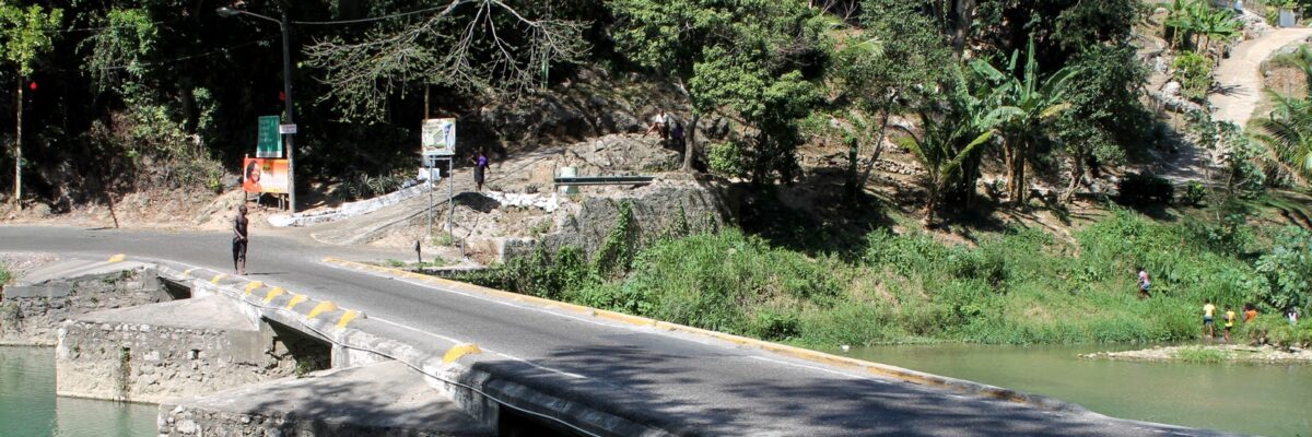 Renewed call for guard rails at Flat Bridge after more vehicles plunge into Rio Cobre