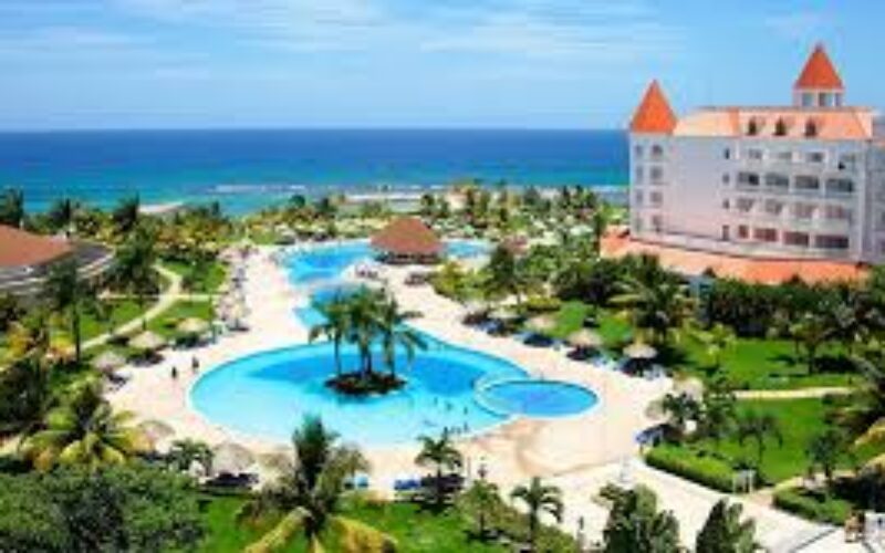 Bahia Principe hotels closed due to Hurricane Melissa