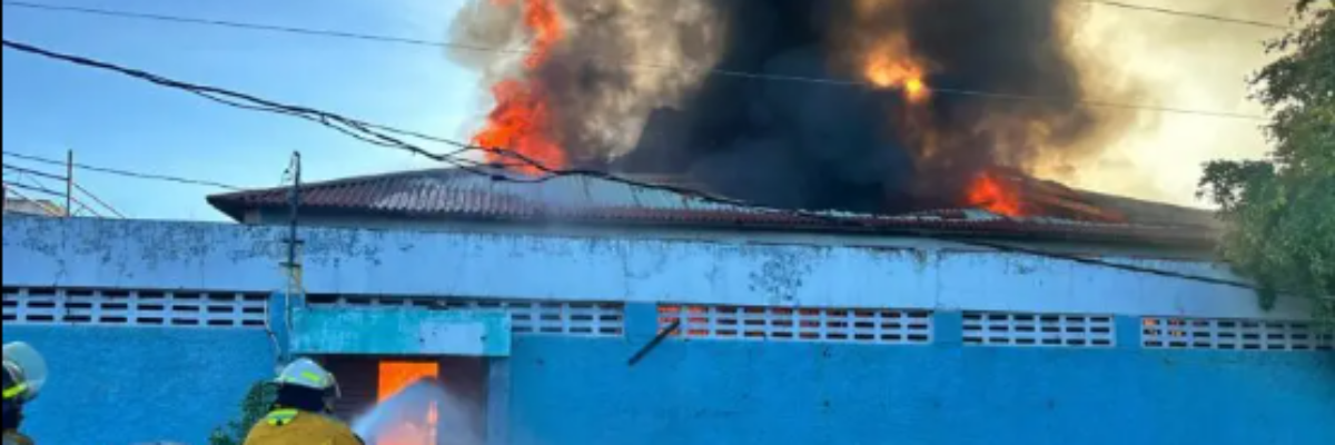 Fire brigade says fire at Pearnel Charles arcade which reignited has been extinguished