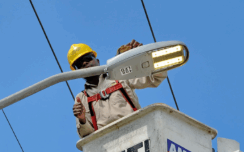 Local Government Minister says over 2000 streetlights will be installed across the country within a few months