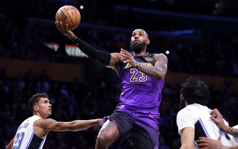 LeBron James scores 40 Points at 40, and lands in the NBA History books