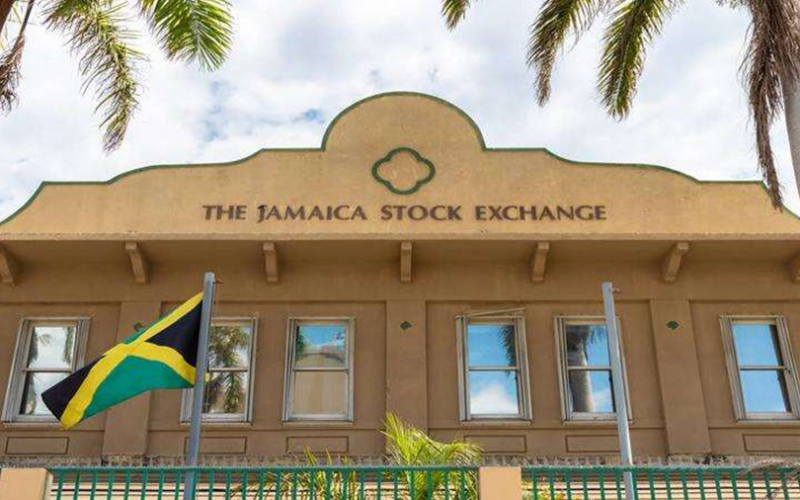 JSE suspends trading in Kintyre Holdings and Atlantic Hardware & Plumbing Company due to overdue financial statements