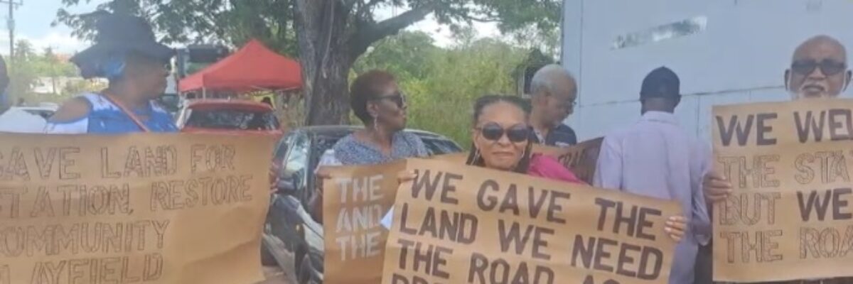 Upset Green Acres residents stage protest over lack of repair to roadway  
