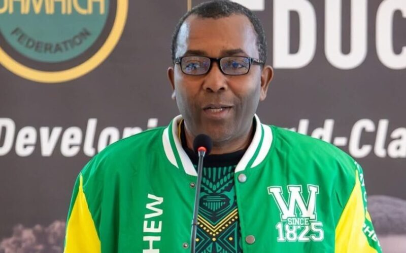 Shevar Thomas gives Rudolph Spied his stamp of approval